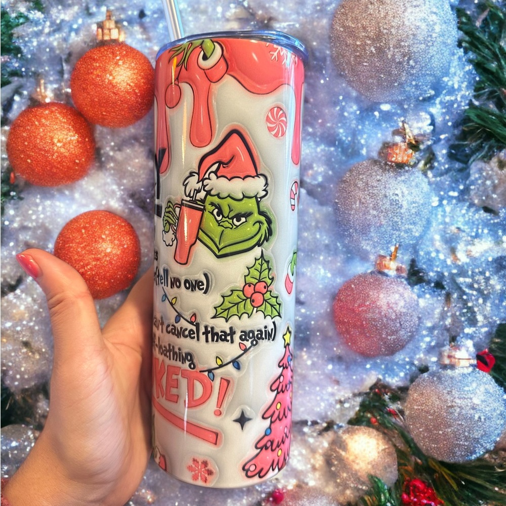Bougie Grinch Pink Tumbler